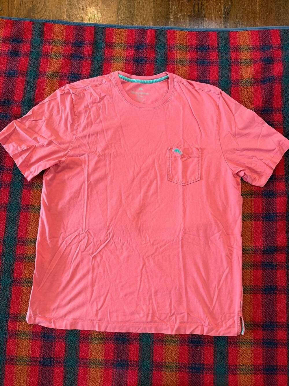 Tommy Bahama Men's Pima Cotton Short Sleeve Pocket T-Shirt, salmon Size XL